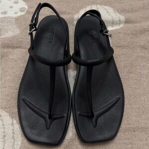 CROCS Women's Sleek Black Sandals